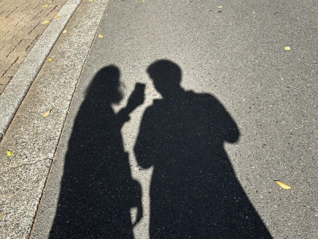 夫婦の影