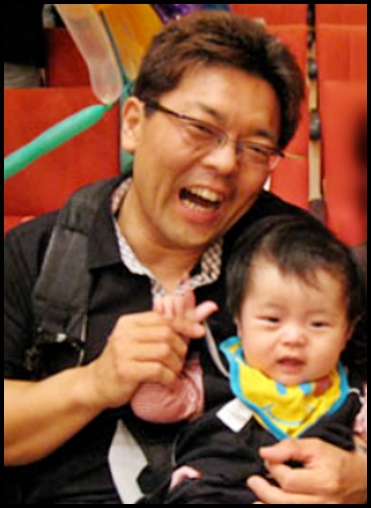 若い頃の風船太郎と赤ちゃんの時の風船小太郎